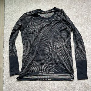 Lululemon swiftly long sleeve running shirt size 16